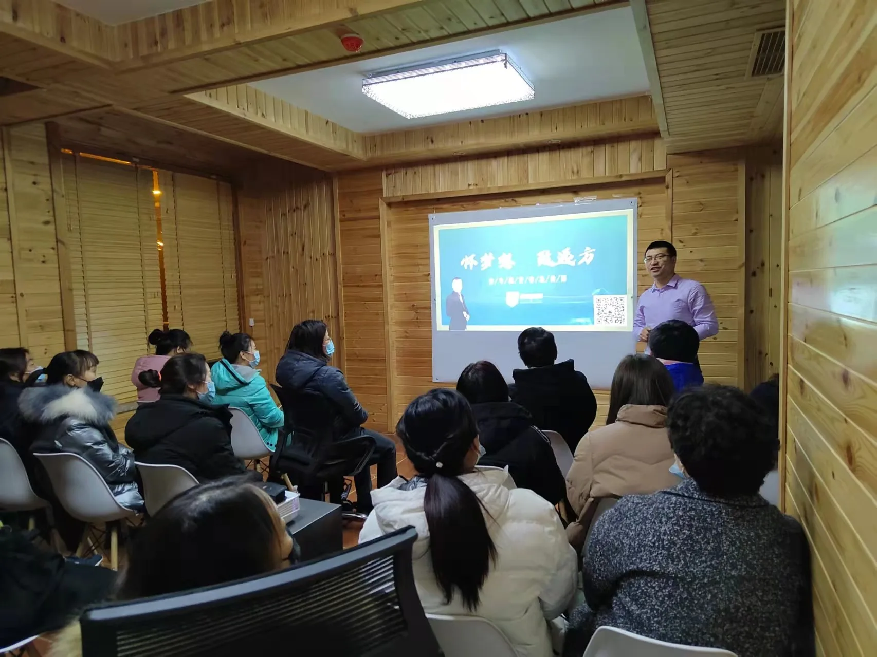 考必达升学规划公益讲座现场